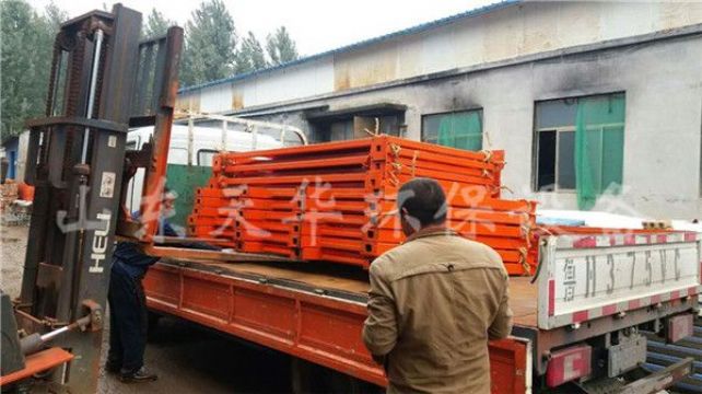 點擊查看詳細信息<br>標題：發貨現場 閱讀次數：1799