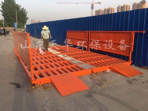 點(diǎn)擊查看詳細(xì)信息<br>標(biāo)題：6m長(zhǎng)免基礎(chǔ)型工程洗車機(jī) 閱讀次數(shù)：6107